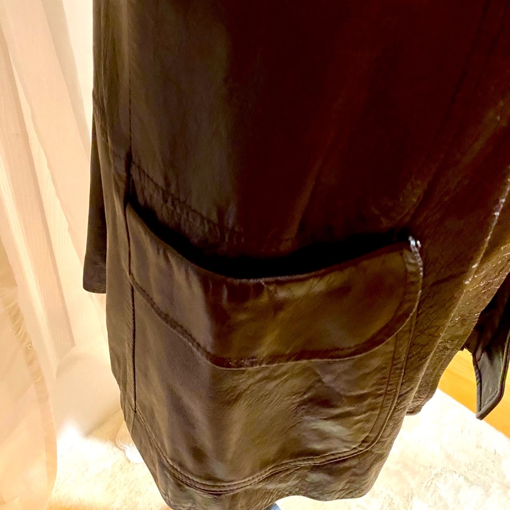 Vintage brown leather jacket - Picture 2 of 6